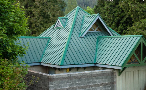 Best Commercial Roofing Services  in Waupaca, WI